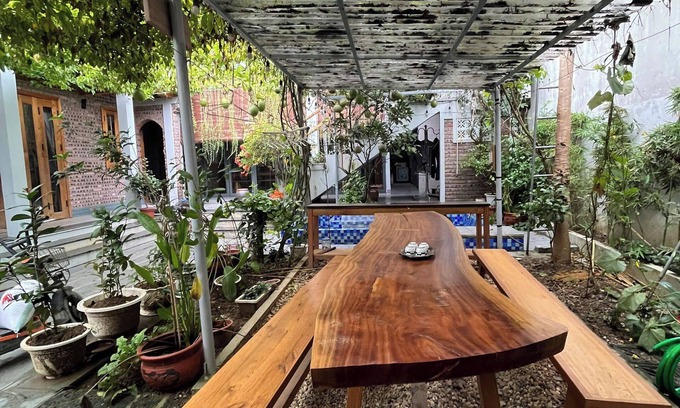 Son Tay Hostel | Duong Lam Village