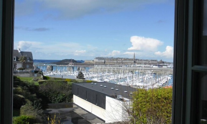 La Cite Apartment | Duplex apartment with sea view on Saint-Malo and garage
