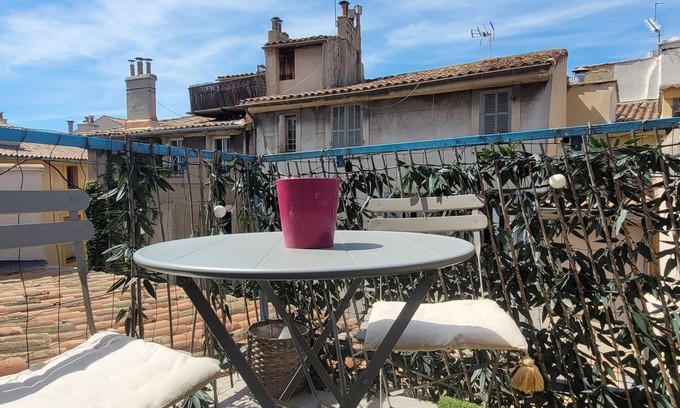 Aix-en-Provence Historic Centre Apartment | Duplex Avec Terrasse sur les Toits D'aix en Provence - Avec Climatisation