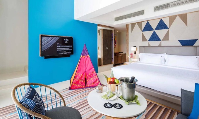 Farukolhufushi Island Hotel | Duplex in Hard Rock Maldives, Silver Family Suite, Direct Beach Access