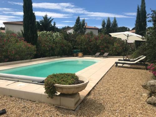 Pelissanne House | Duplex pour 2 à 4 personnes avec piscine au coeur des vignes