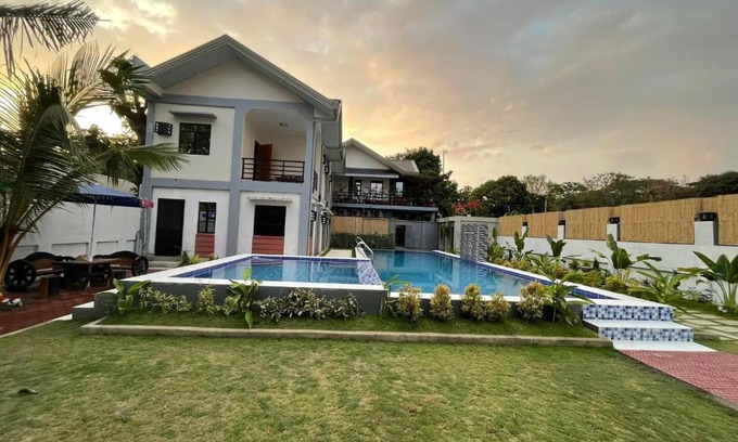 Sison House | Duran Pool & Guesthouse