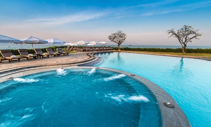 Pattaya Bay Hotel | Dusit Thani Pattaya