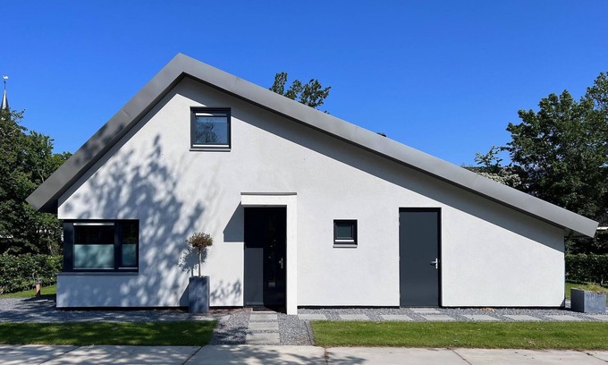 Dirkshorn House | Dutch Home Close to Golf