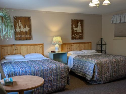 Dwight Hotel | Dwight Village Motel