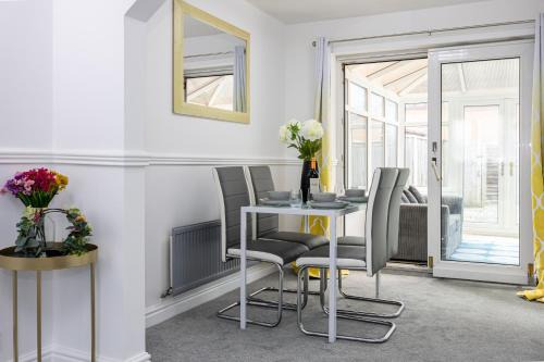 Blackburn House | E&E's House