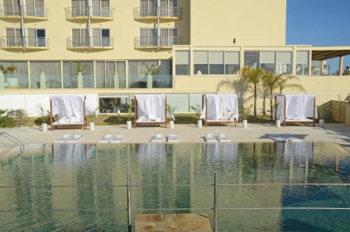 Pervolia Hotel | E-Hotel Larnaca Resort & Spa