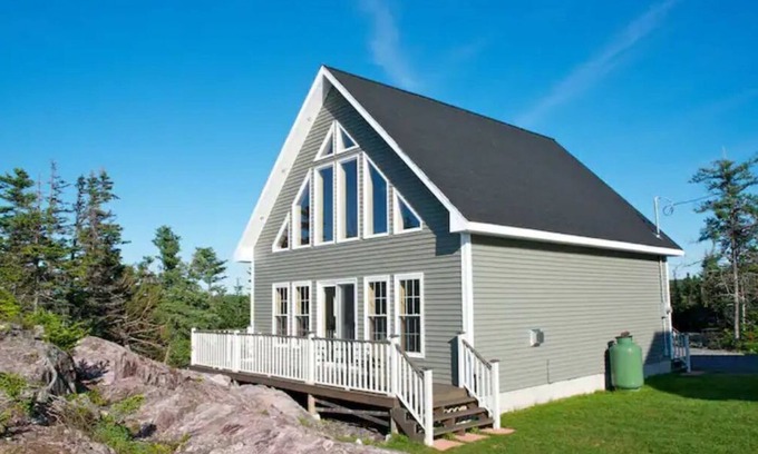 Open Hall Cottage | Eagles Cliffe Cottages - The Fitz Cottage