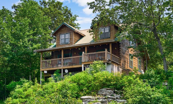 Valley Head Cabin | Eagle’s Crest at Mentone-Amazing Views, sleeps 8