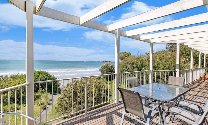 Port Fairy House | East Beach House - beachside getaway