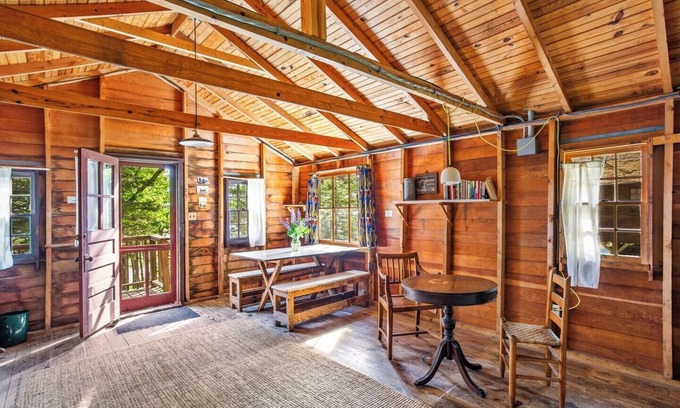 Bremen Cabin | East Camp Stay - Cabin 1 + 3 + 4