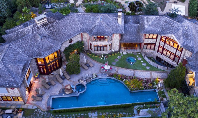 Clearwater Beach Bed & Breakfast | East Hampton Art House Bed & Breakfast