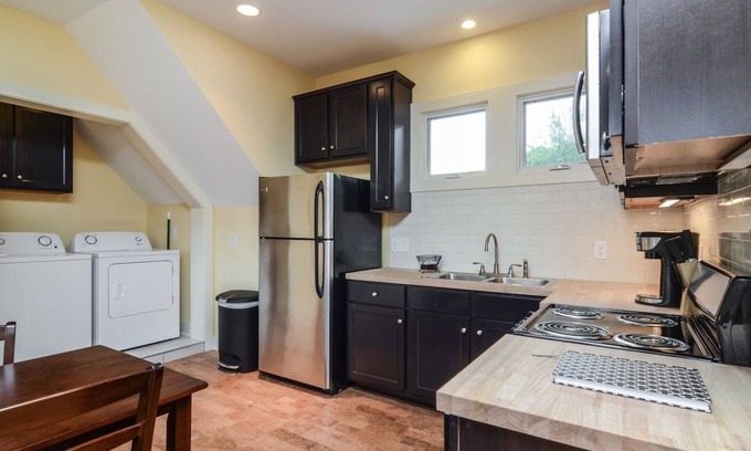 Eastwood Apartment | East Nashville Apartment Close to Everything