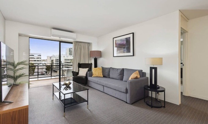 East Perth Apartment | East Perth CBD Apartment close to The Swan River