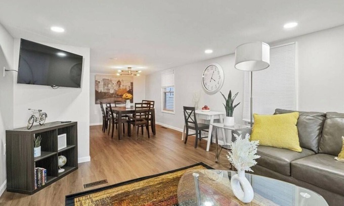 Ionia House | Eastside Cozy Getaway in East Rochester