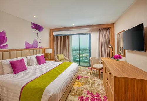 Bagumbayan Hotel | Eastwood Richmonde Hotel Quezon City