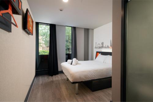 Bunhill Hotel | easyHotel London City Shoreditch