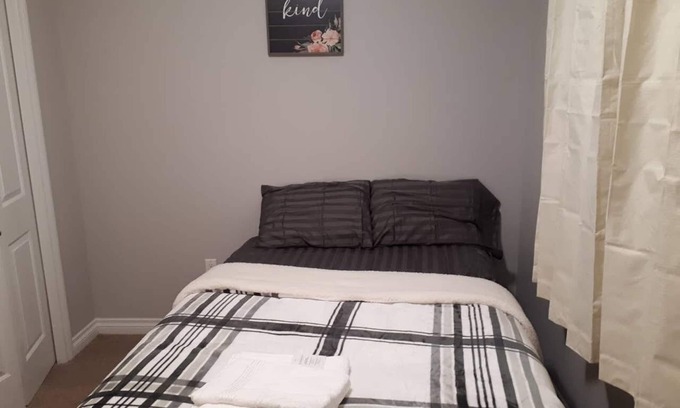 Timberlea Apartment | Eazi Erie Bedroom Sum
