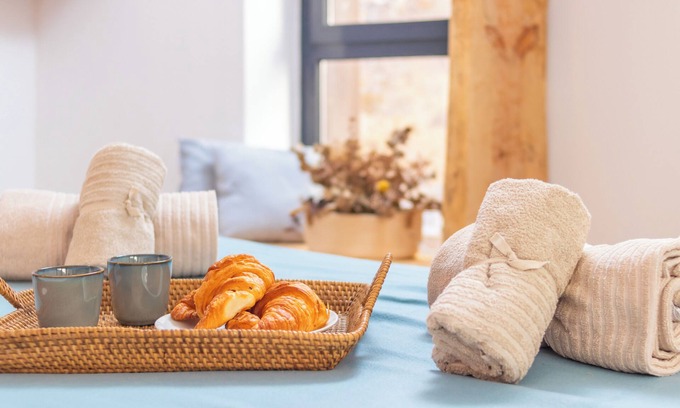Sant Jordi Desvalls Apartment | Eco-Apartment Costa Brava