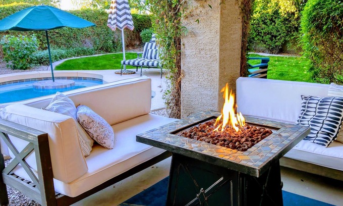 Chandler House | !Eco-friendly House - PHX area. 4 BR/3BA w/pool & spa great Chandler Location!