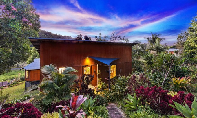 Tallebudgera Cottage | Eco Garden Cottage - Private, Peaceful and Beautiful - 15min to Burleigh Heads