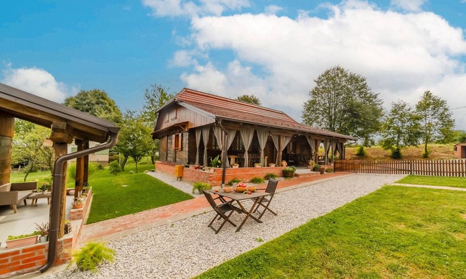 Sveti Juraj na Bregu House | Eco House Lina With Hot Tub and Sauna, Lopatinec, Croatia