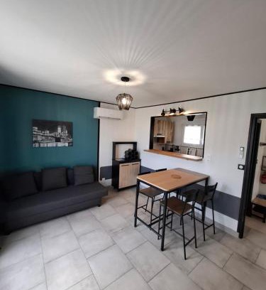 Mondeville House | Eco-Logis le 50, maison avec jardins et terrasse privatifs
