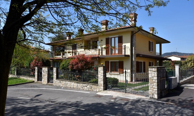 Erbusco Villa | Eco-Villa in Wine Country
