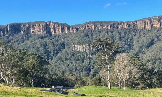Barrengarry Villa | EcoLuxe Villa on 146 acres in Kangaroo Valley - breathtaking views,wild swimming