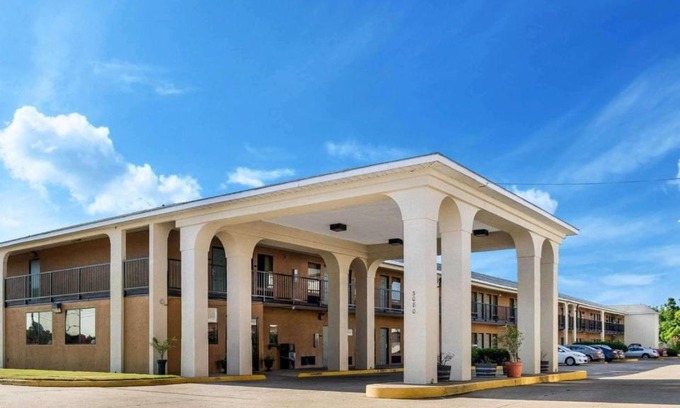 Greenville Cabin | Econo Lodge by choice Greenville