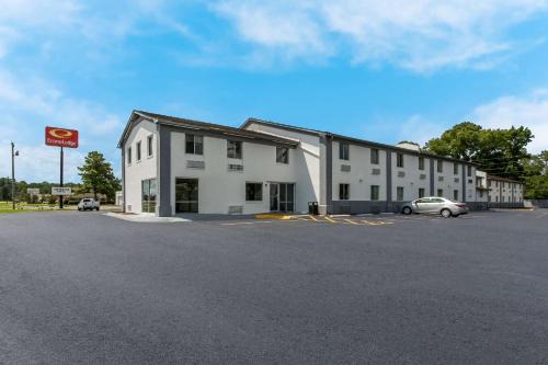 Havelock Cabin | Econo Lodge Cherry Point