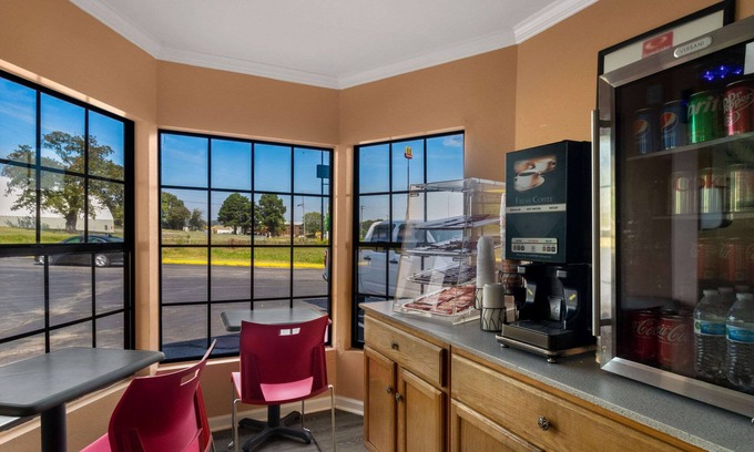 Cornersville Hotel | Econo Lodge Cornersville