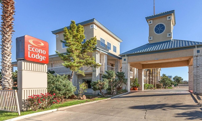Harlandale Hotel | Econo Lodge San Antonio South