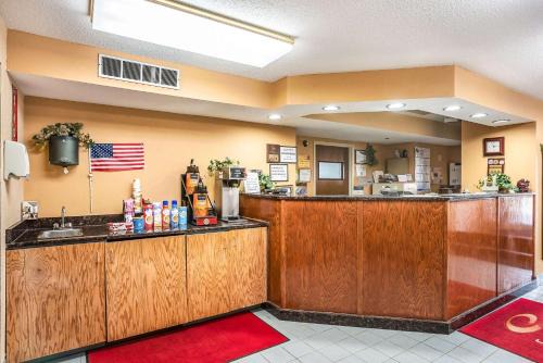 Princeton Cabin | Econo Lodge