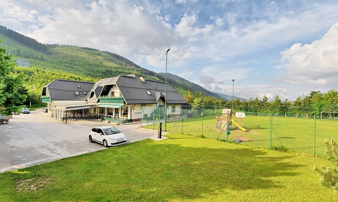 Gornji Grad House | Economy double or twin room 20