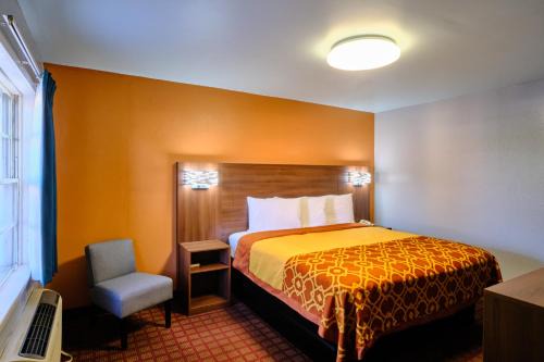 Pratt Hotel | Economy Inn