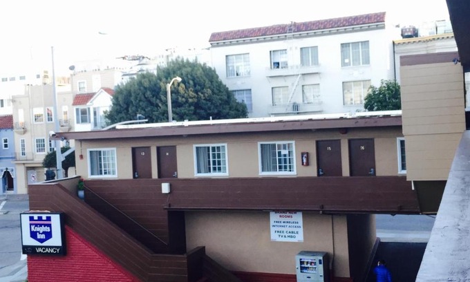 Marina District Hotel | Economy Inn