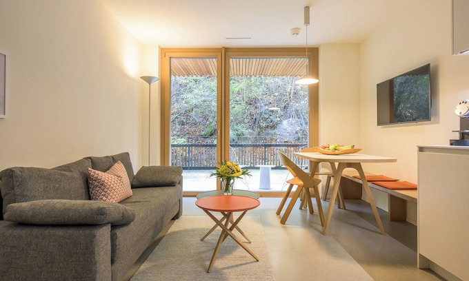 Flims Apartment | Edelweiss vacation apartment Stenna Flims: Modern 2.5-room, 43m², for 4 persons.