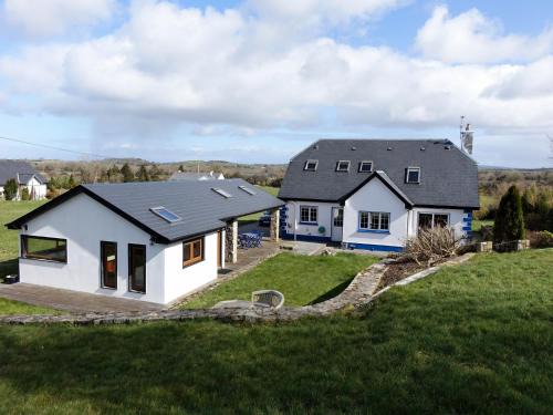 Ennis Villa | Eden Cottage Countryside Retreat