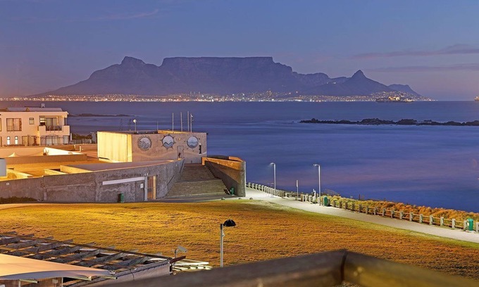 Big Bay Apartment | Eden On The Bay 250 - Two Bedroom Apartment, Sleeps 4
