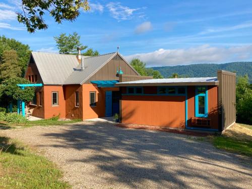 New River House | Eden's Echoes Country Retreat
