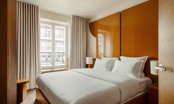 Porte-Saint-Martin Apartment | Edgar Suites Bouchardon