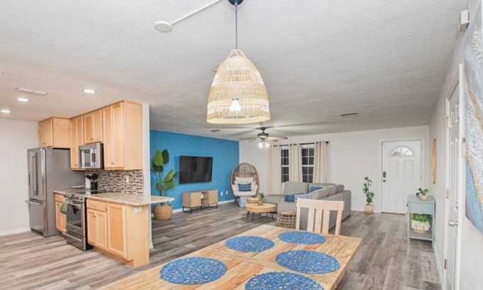 Florida Shores House | Edgewater Oasis - 2 units in 1