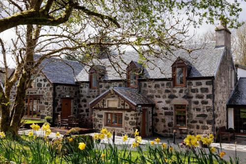 Greshornish Hotel | Edinbane Lodge