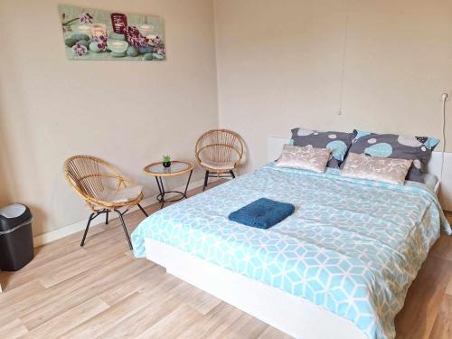Geraardsbergen Apartment | Eenvoudige slaapkamer Geraardsbergen