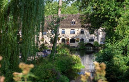 Nailsworth Hotel | Egypt Mill Hotel and Restaurant