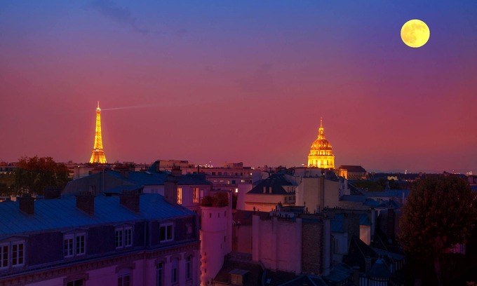 Saint-Thomas-d'Aquin Apartment | Eiffel Tower View + Terrace