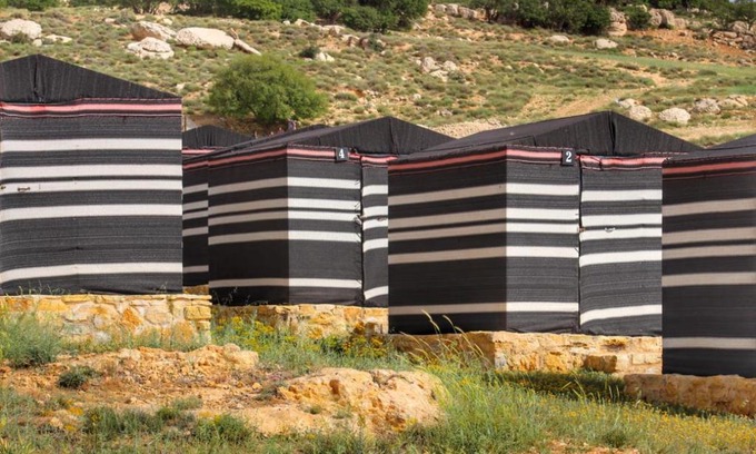 Dana Other | Ein lahda camp-site