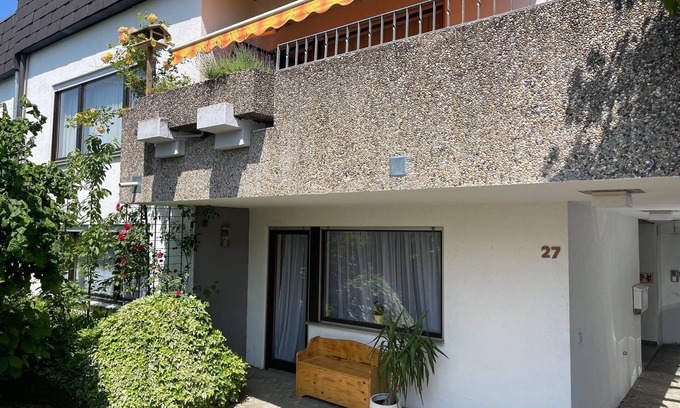 Notzingen House | Ein Zimmer Apartment mit Terrasse in Ruhiger Lage