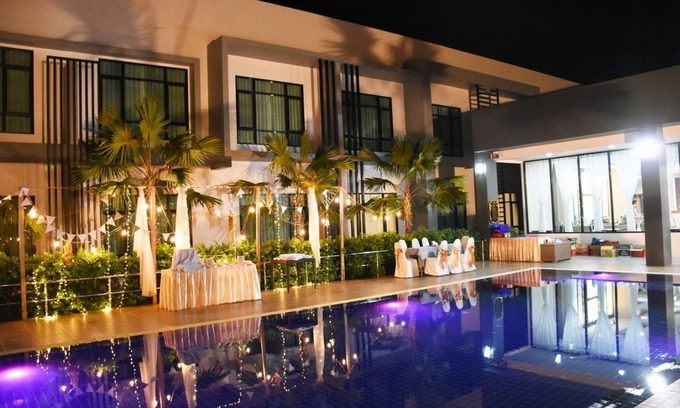 Prakhon Chai Hotel | Eireann Boutique Hotel